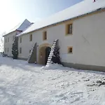 Vinicky Dvur 3* Kaplice
